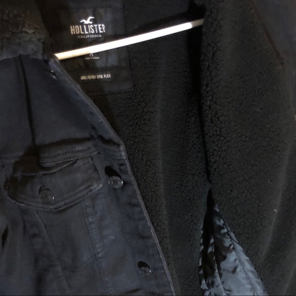 COPY - Hollister Sherpa Lined Denim Jacket - Picture 3 of 3
